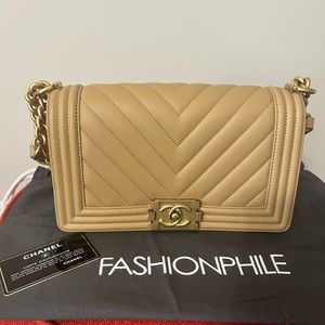 Authentic Chanel boy bag medium light caramel tan